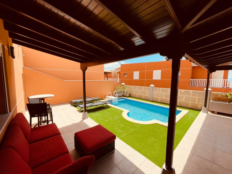 Villa de Lujo Los Cristianos, tenerife, sueño atlántico, apartamentos tenerife, 335 m2