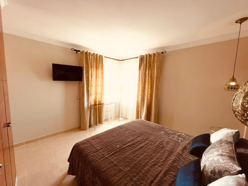 Villa de Lujo Los Cristianos, tenerife, sueño atlántico, apartamentos tenerife, 335 m2