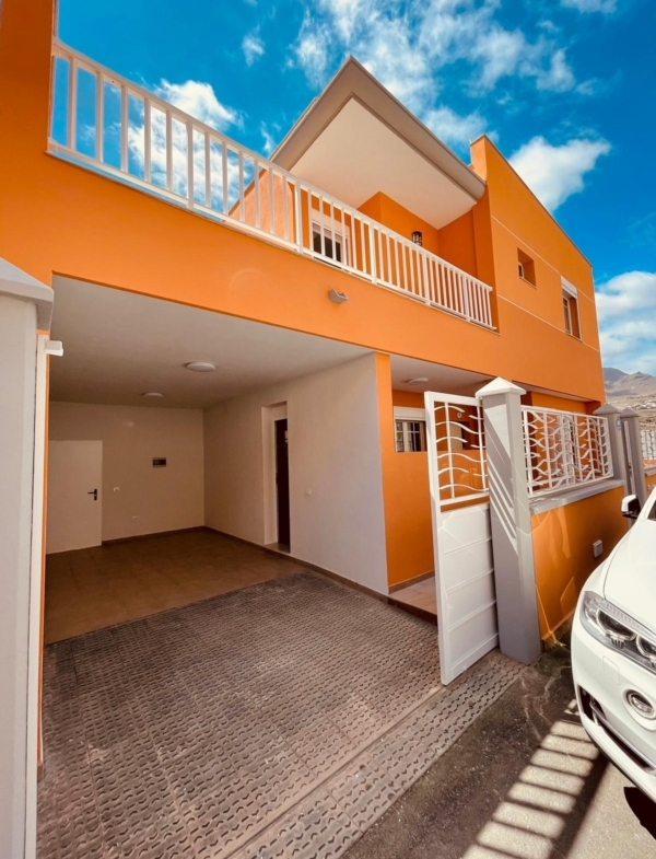 Villa de Lujo Los Cristianos, tenerife, sueño atlántico, apartamentos tenerife, 335 m2