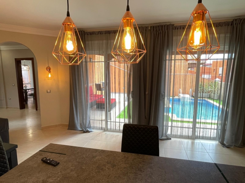 Villa de Lujo Los Cristianos, tenerife, sueño atlántico, apartamentos tenerife, 335 m2