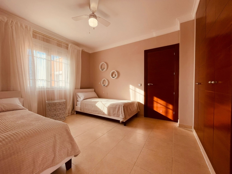 Villa de Lujo Los Cristianos, tenerife, sueño atlántico, apartamentos tenerife, 350 m2