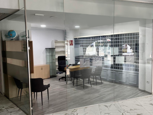 Las Americas, Tenerife, Local Comercial